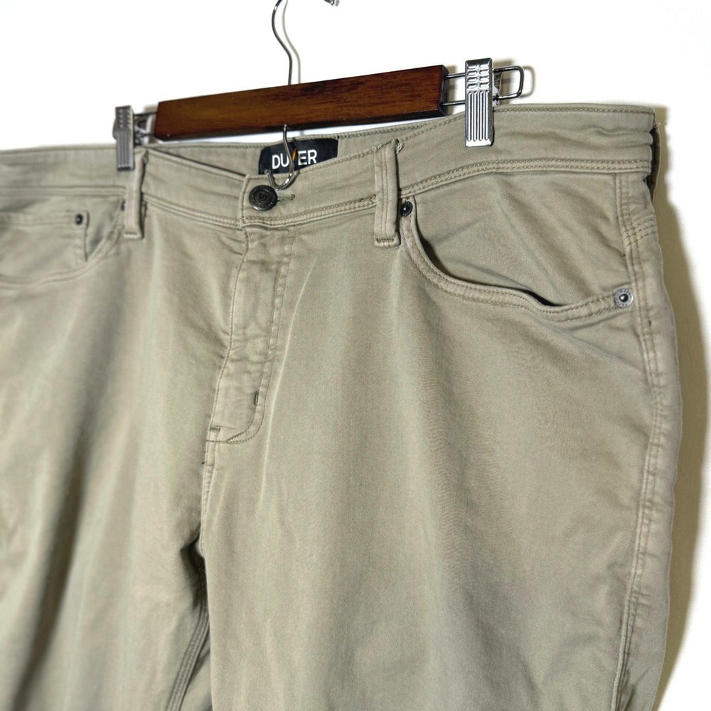 DU/ER N2X Relaxed Taper Performance No Sweat Pants Khaki Tan 40x32 MFNR1002